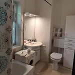 Apartment Am