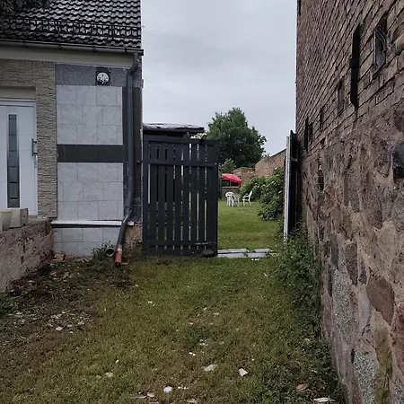 アパート Am Wölsickendorf-Wollenberg